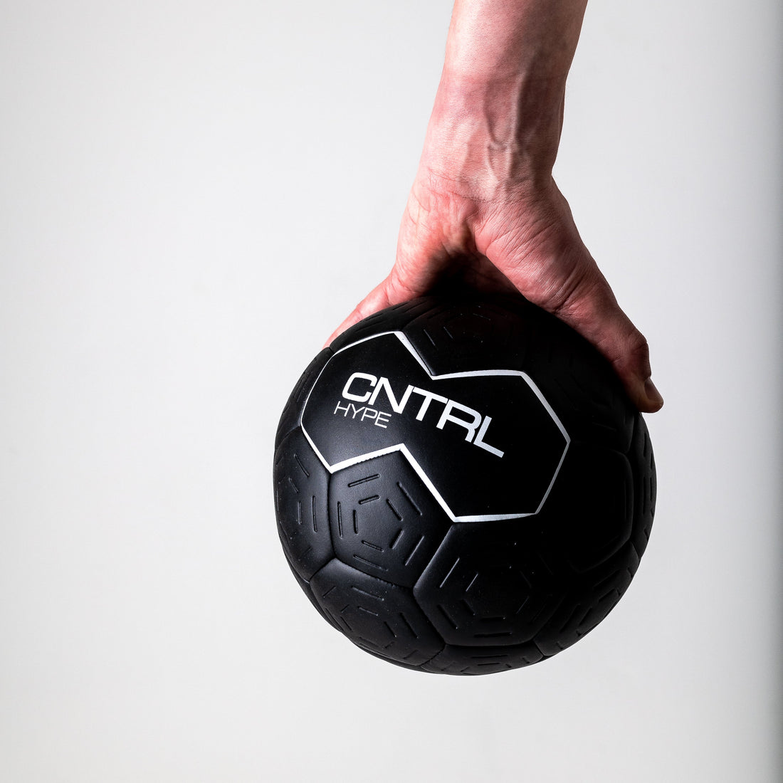 Handball richtig messen: Umfang, Gewicht & Rundheit | CHAIZ